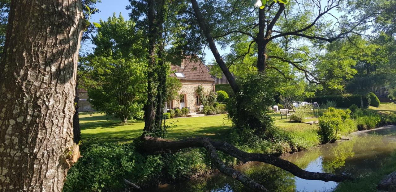 La Maison D'Amis Du Moulin Hotel La Chapelle-Viel Exterior photo